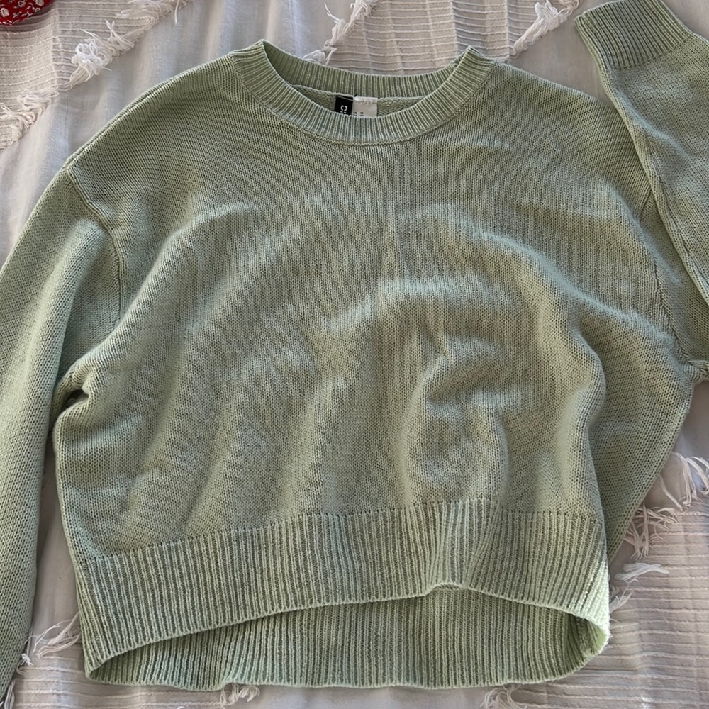 h&m light green sweater